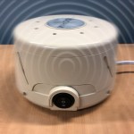 A humming Marpac DOHM white noise machine